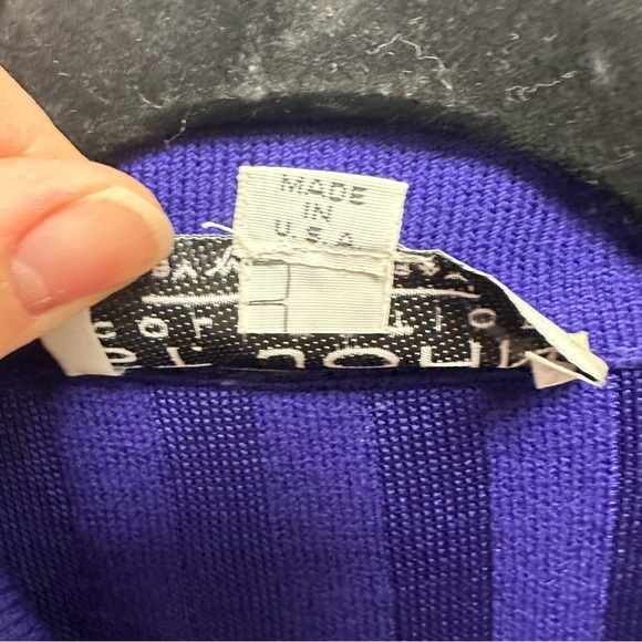 Vintage St John Collection by Marie Gray purple crest cardigan - Picture 8 of 9